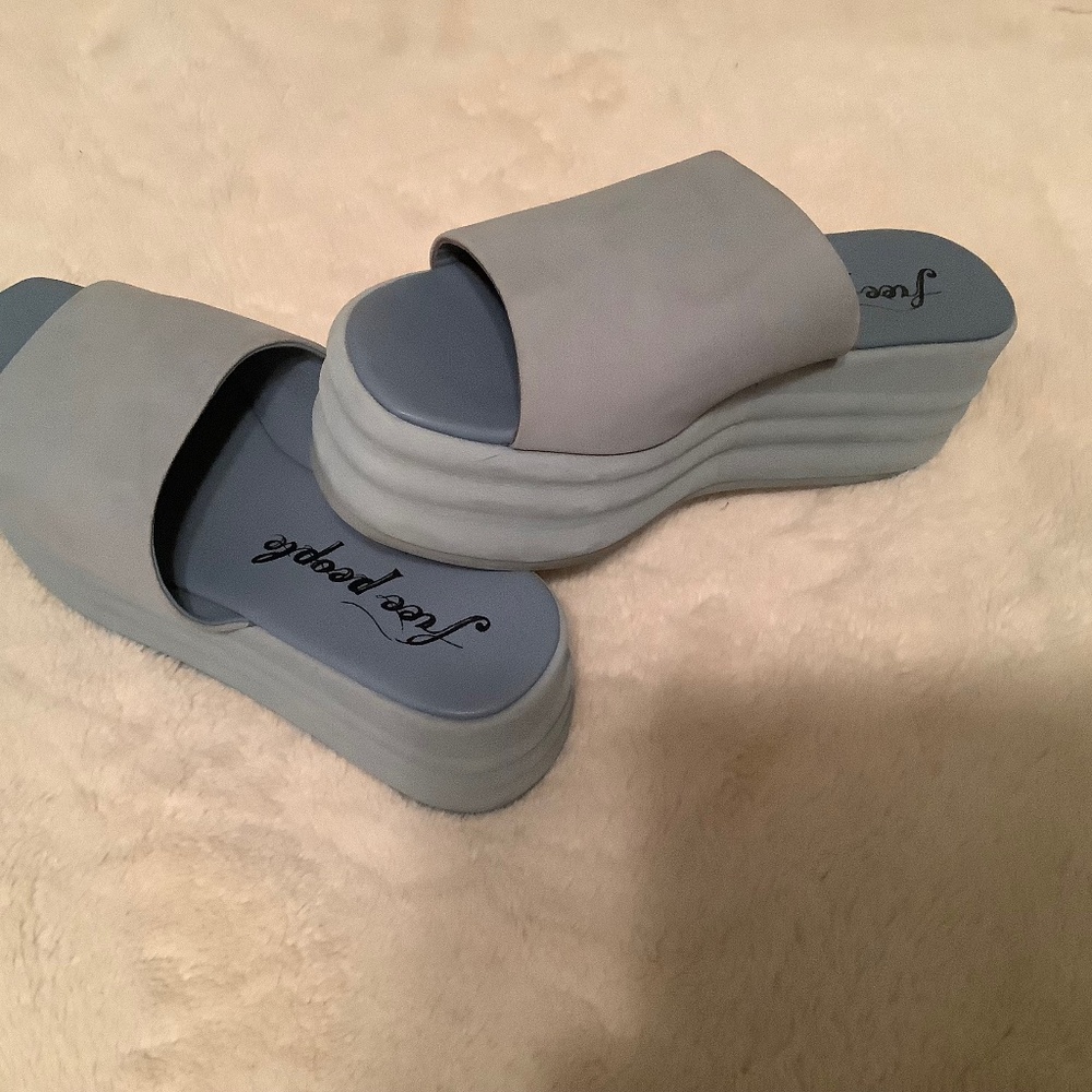 Free People , Slip ones, size 7